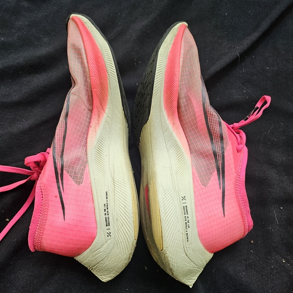 Size 5.5 - Nike ZoomX Vaporfly NEXT% Pink Blast - Slightly Worn - Picture 7 of 7